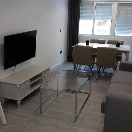 Guesting Velazquez Apartment กาดิซ ภายนอก รูปภาพ