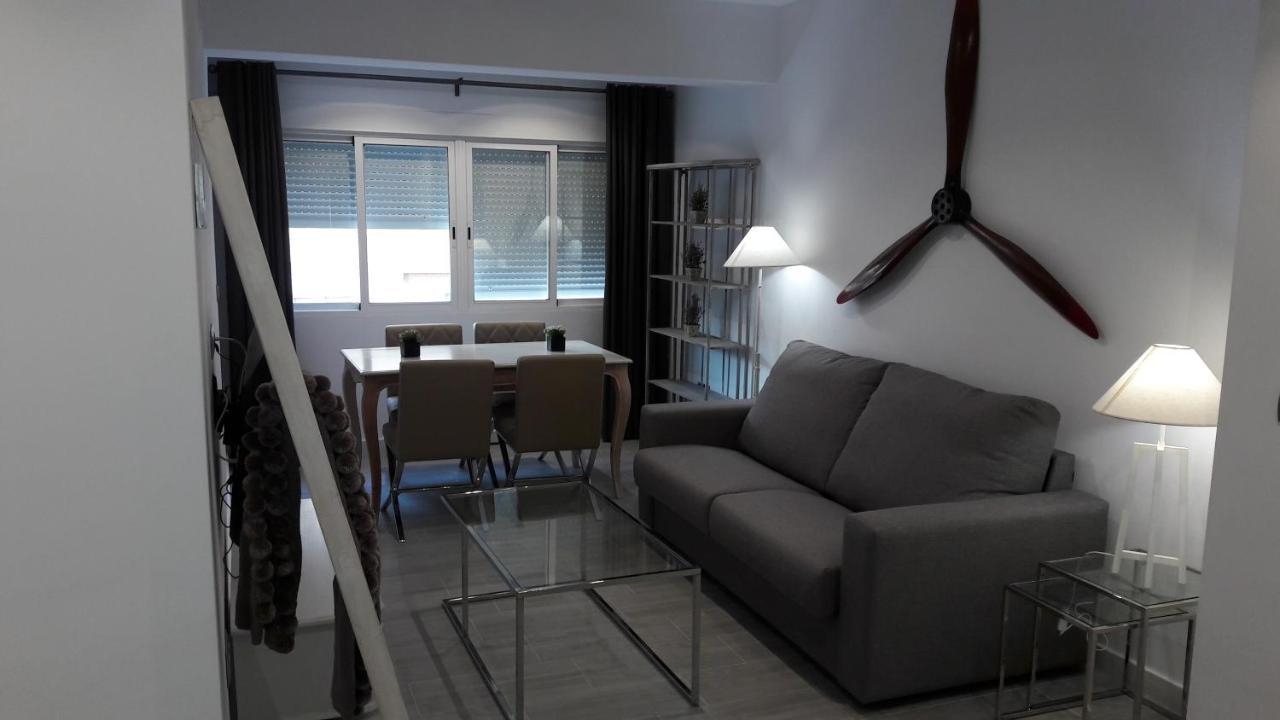 Guesting Velazquez Apartment กาดิซ ภายนอก รูปภาพ